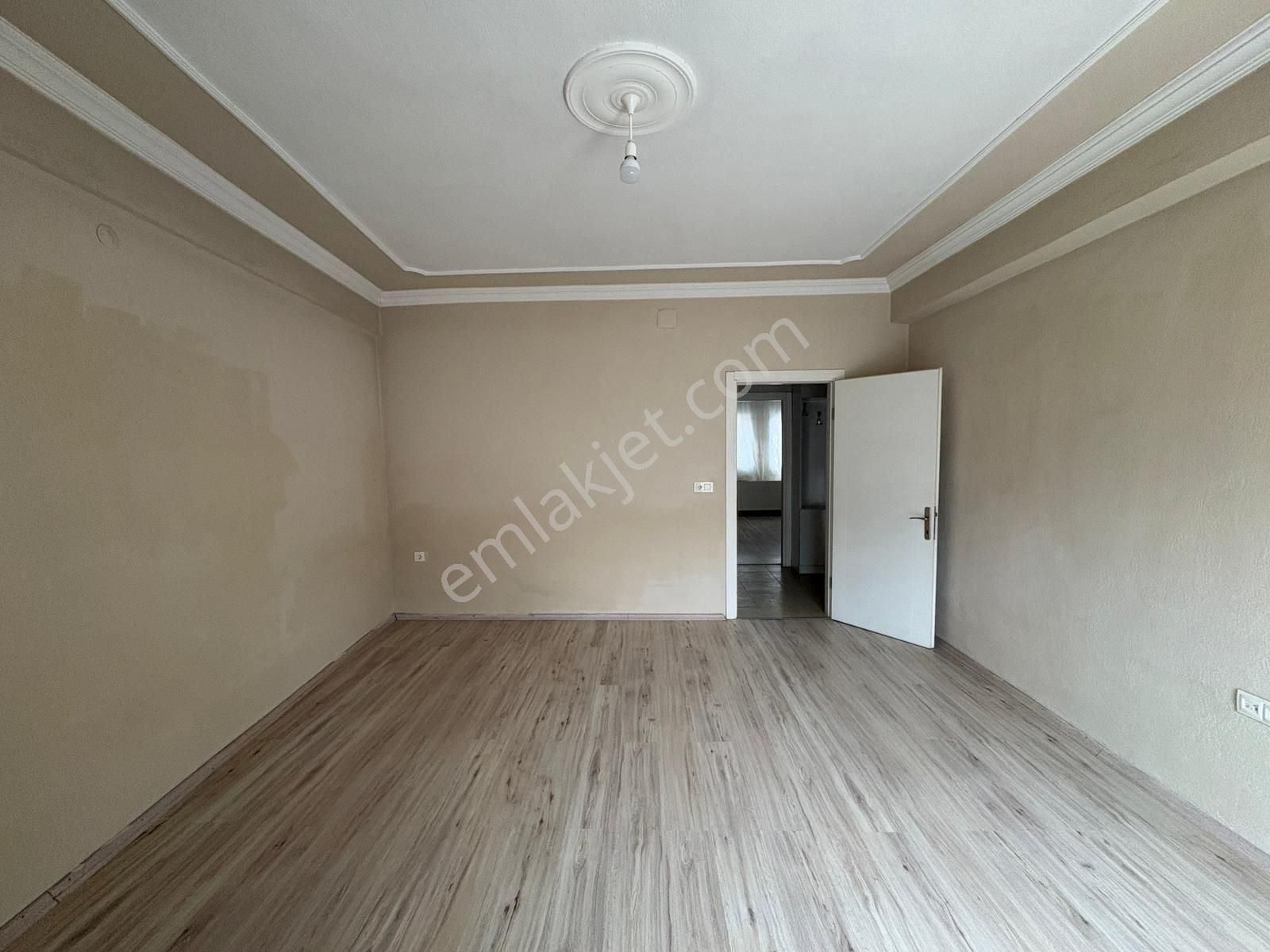 Milas Hacıabdi Mahallesinde Kiralık 2+1 Ara Kat Daire - Görsel 6