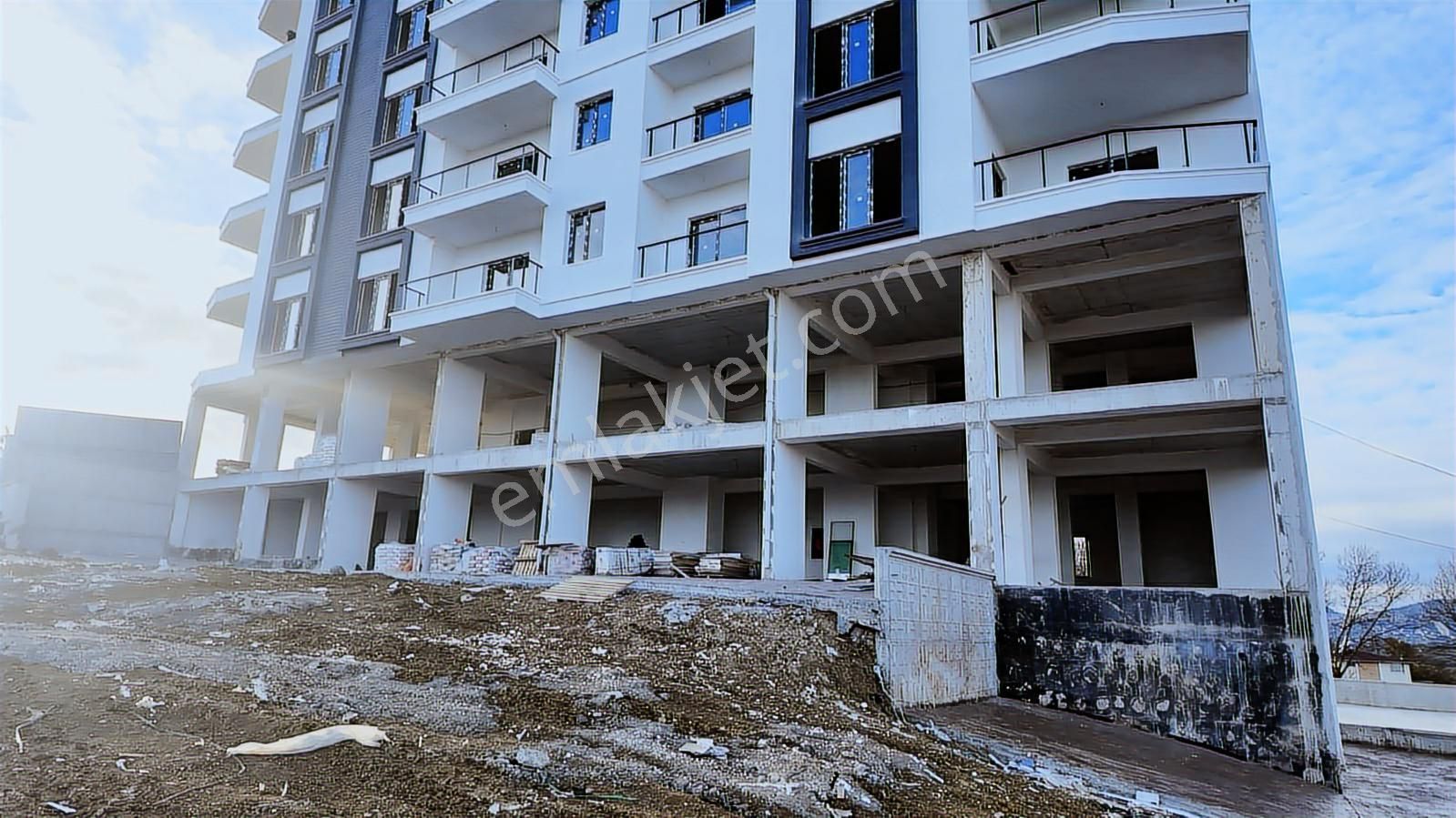 Atakumun En Değerli Ticari Noktasında Anayola Tam Cepheli - Görsel 34
