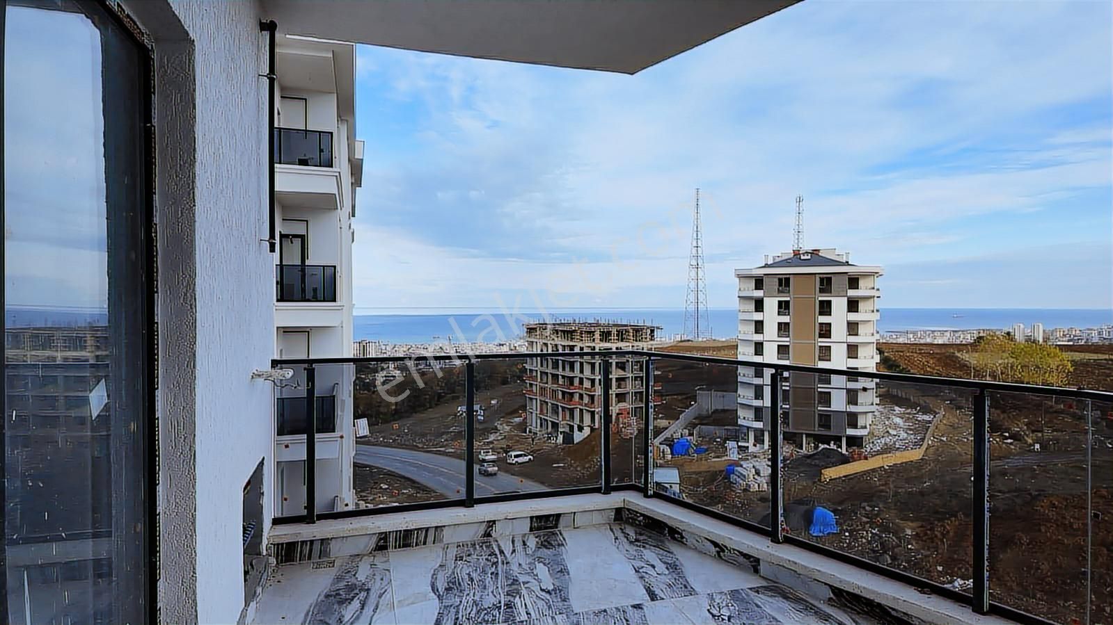 Aydınlık Caddesine Cephe Deniz Manzaralı Geniş Ve Ferah 3+1 - Görsel 23