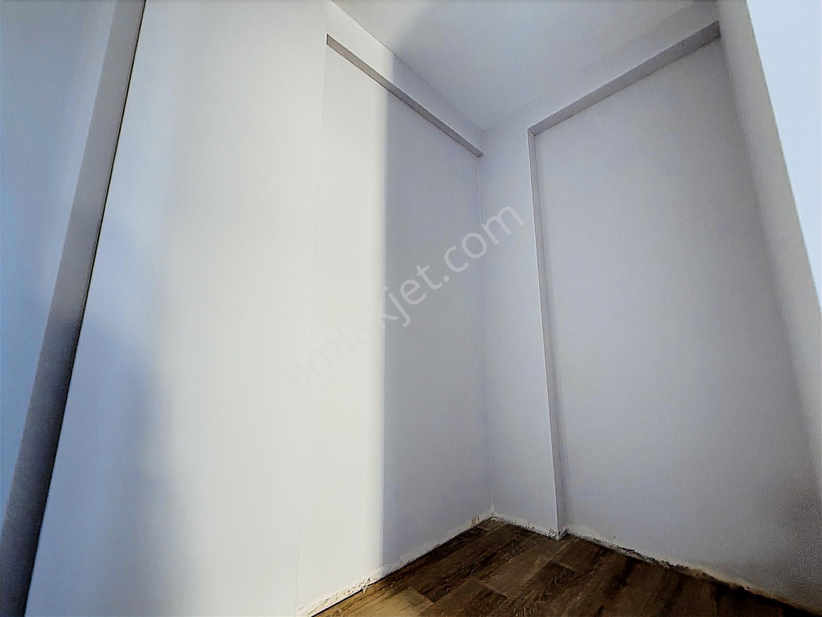 Aydınlık Caddesine Cephe Deniz Manzaralı Geniş Ve Ferah 3+1 - Görsel 31