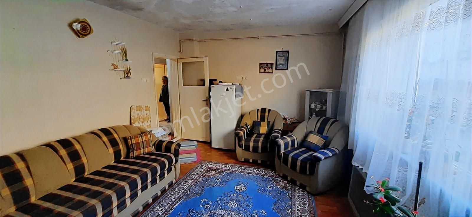 Çiftehavuzlarda Etibankcaddesine Yakın Satılık 2katlı Müstakilev - Görsel 6