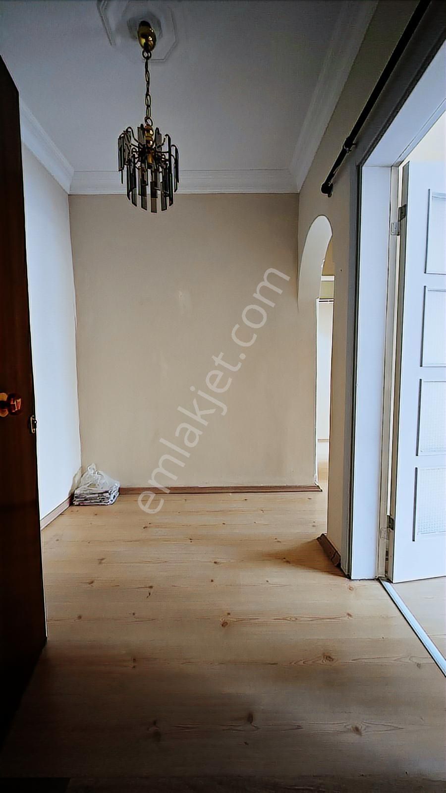 Mecidiyeköy De Merkezi Konumda Balkonlu Aydınlık Ferah 1+1 Daire - Görsel 5