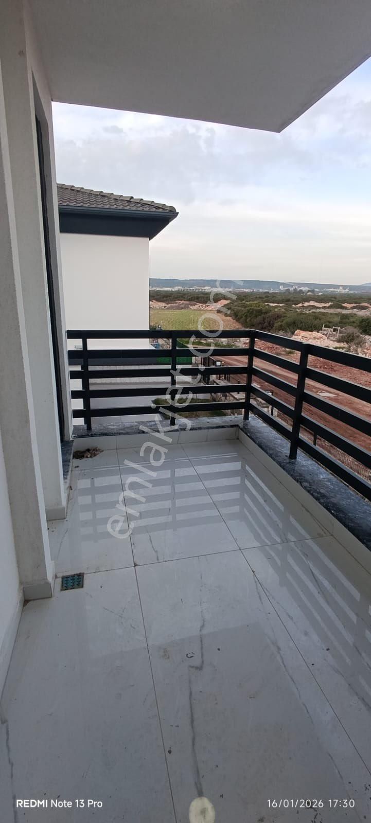 Altınkum’da Tam Müstakil ,havuzlu,merkezi Konum 3+1 Villa - Görsel 20