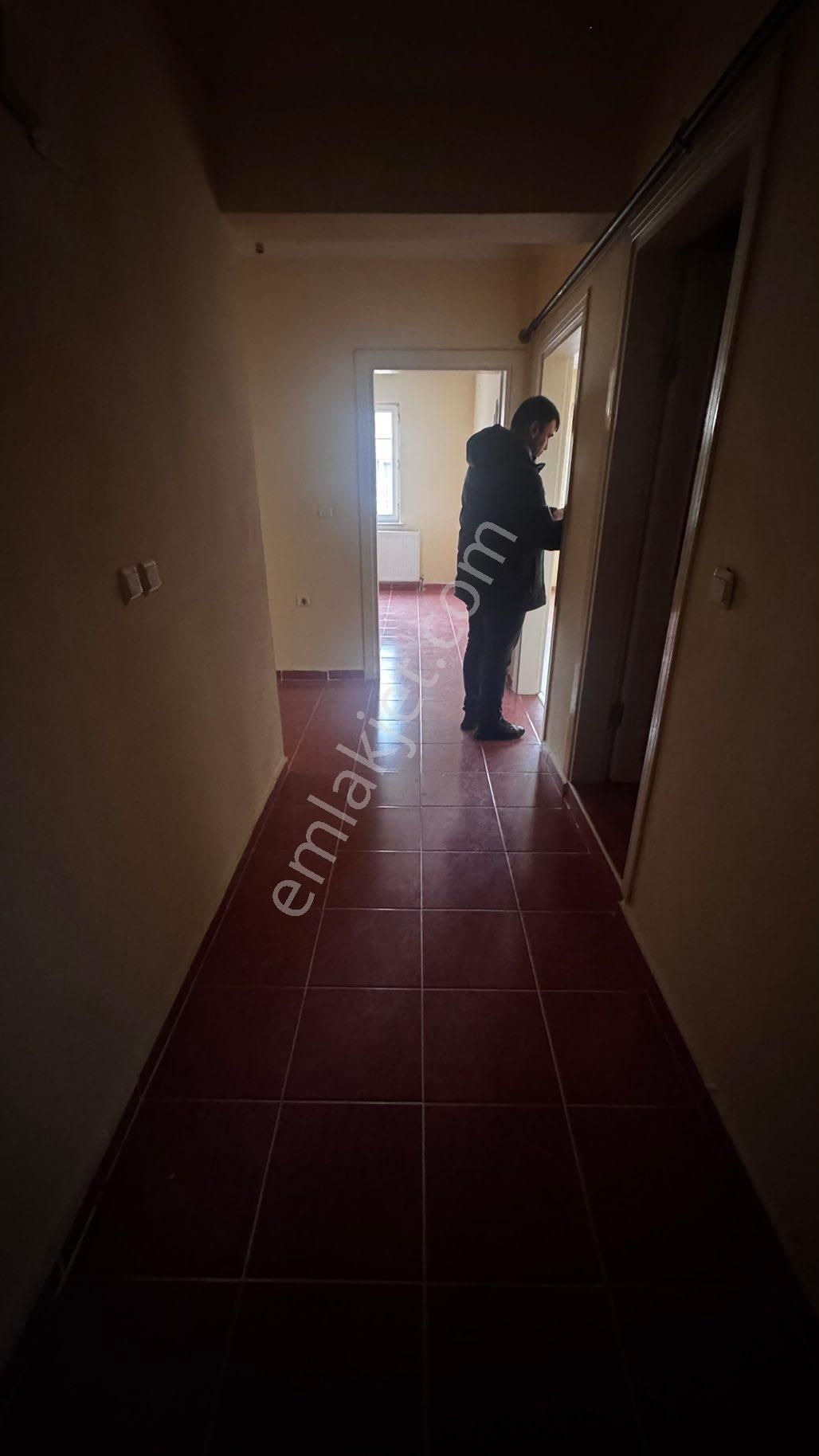Tekirdağ Kapaklı Yıldız Kent’te Ara Kat 2 + 1 Daire Ön Cephe - Görsel 12