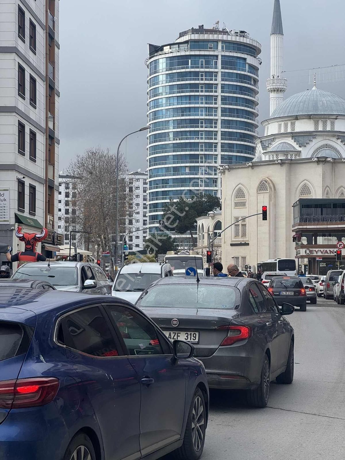 Alt Kaynarca Aydınli Yolu Üzerinde