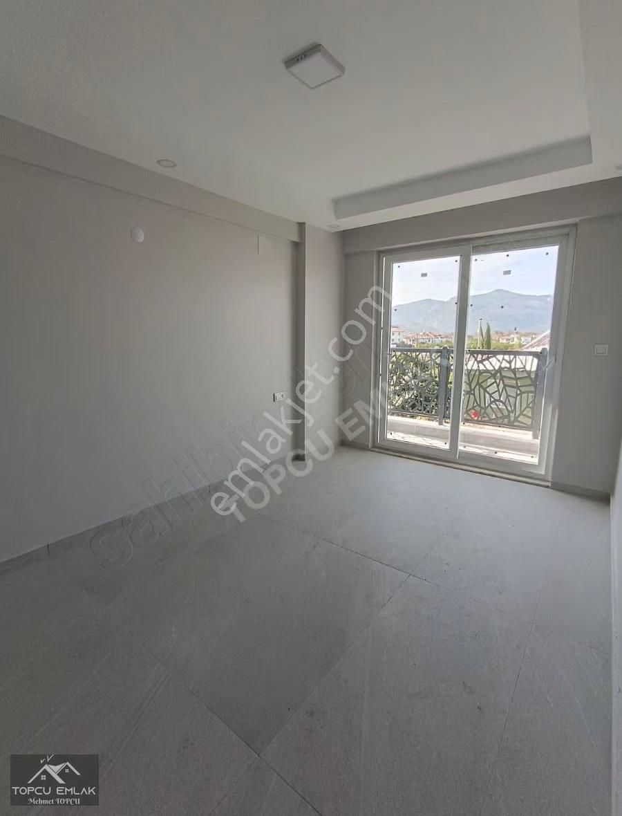 Ortaca Beşköprü Mahallesi'nde Geniş Ebeveyn Banyolu 2+1 - Görsel 14