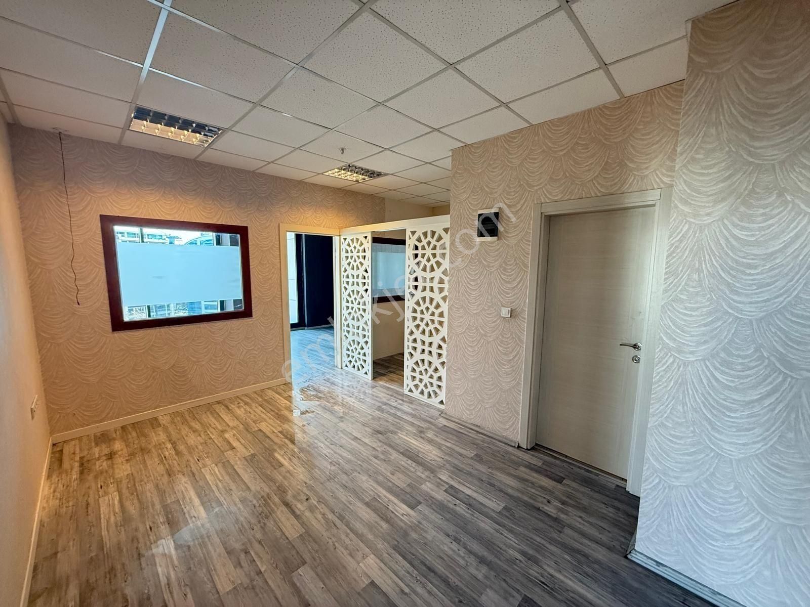 Çukurambar Arma Kulede Prestijli Plazada 2+1 Kiralık Ofis - Görsel 2