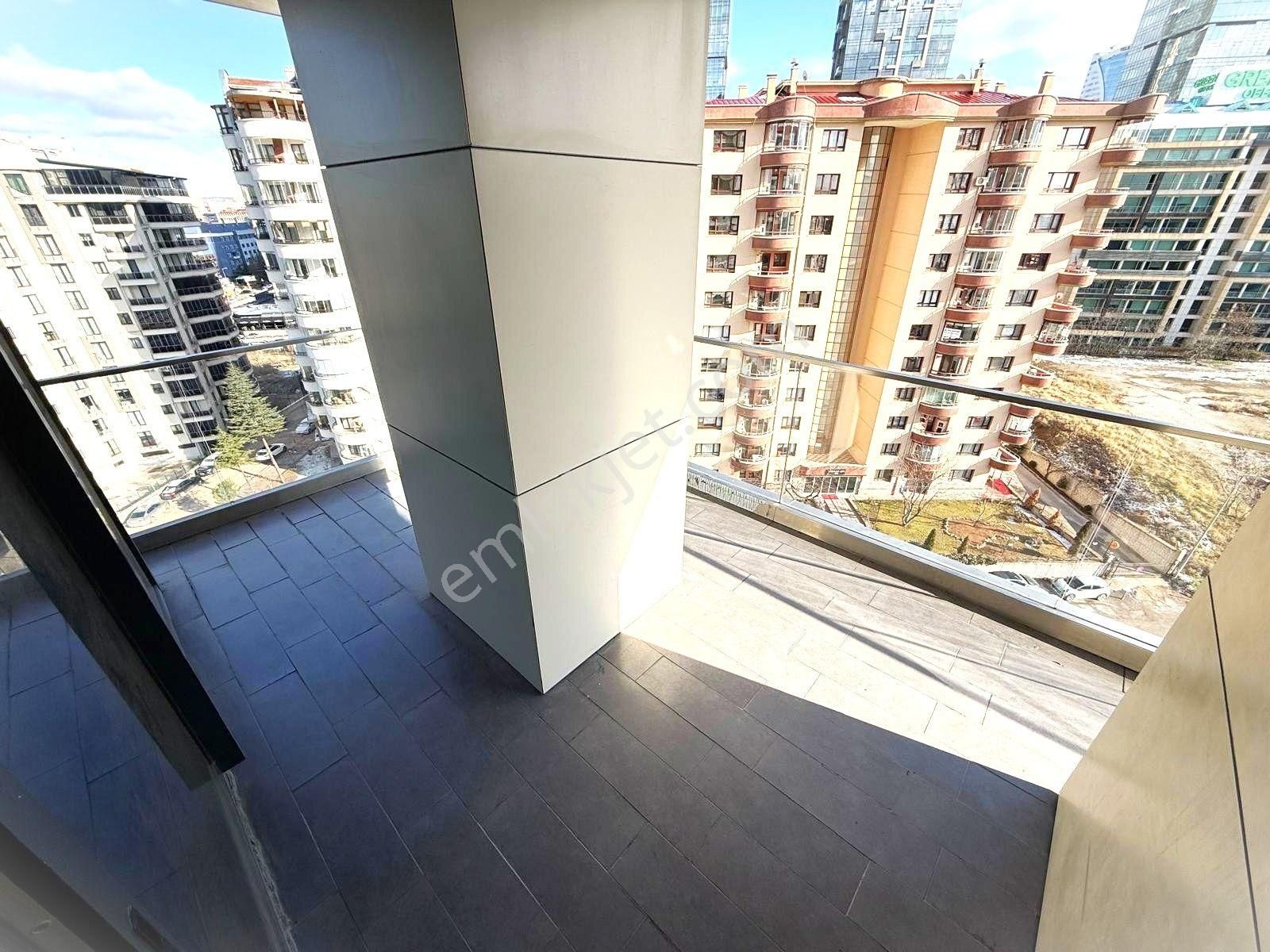 Çukurambar Arma Kulede Prestijli Plazada 2+1 Kiralık Ofis