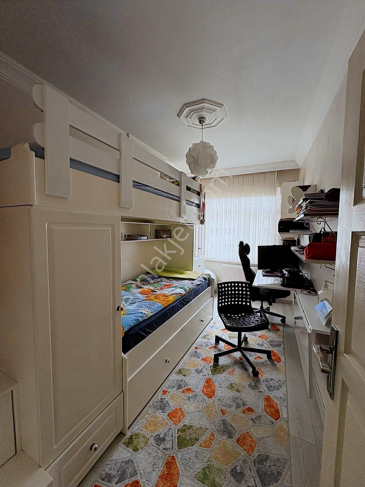 Maltepe Zümrütevlerde Asansörlü İçi Yapılı Masrafsız 2+1 Daire - Görsel 9