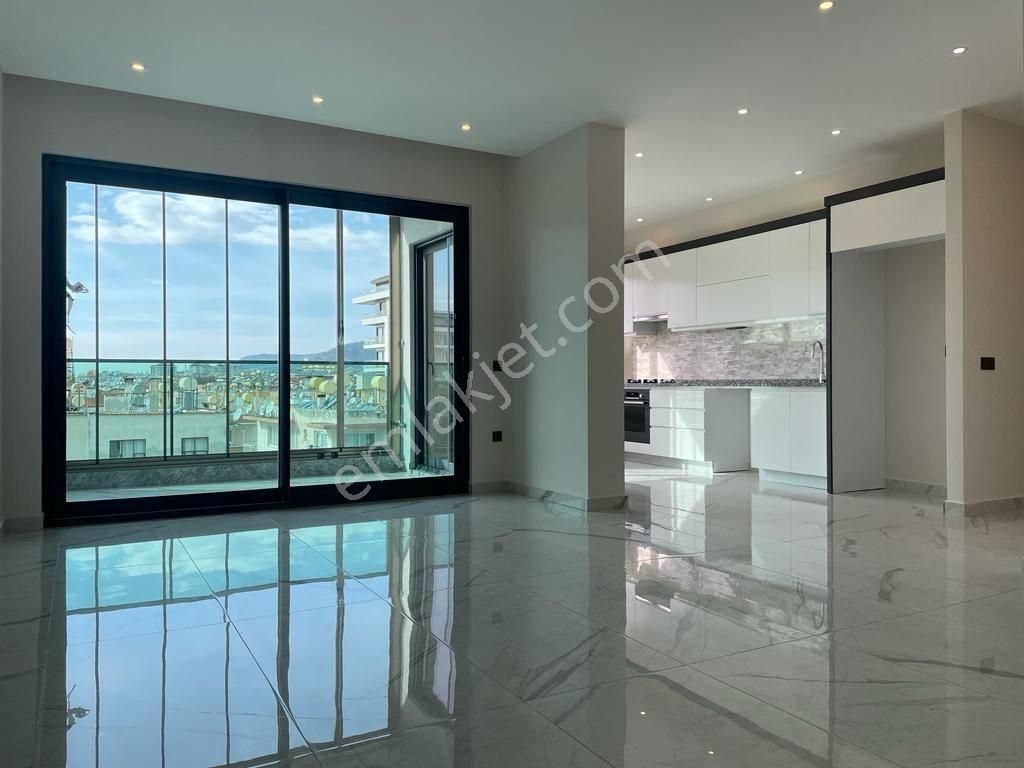 Alanya Merkez’de Satılık Geniş 2+1 Daire – Turistik İkamete Uygun