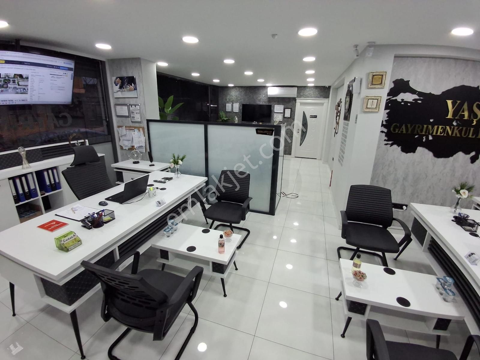 !!yaşam'dan!!sıfır Asansörlü Bahçeli 2+1 80 M² Daire - Görsel 24