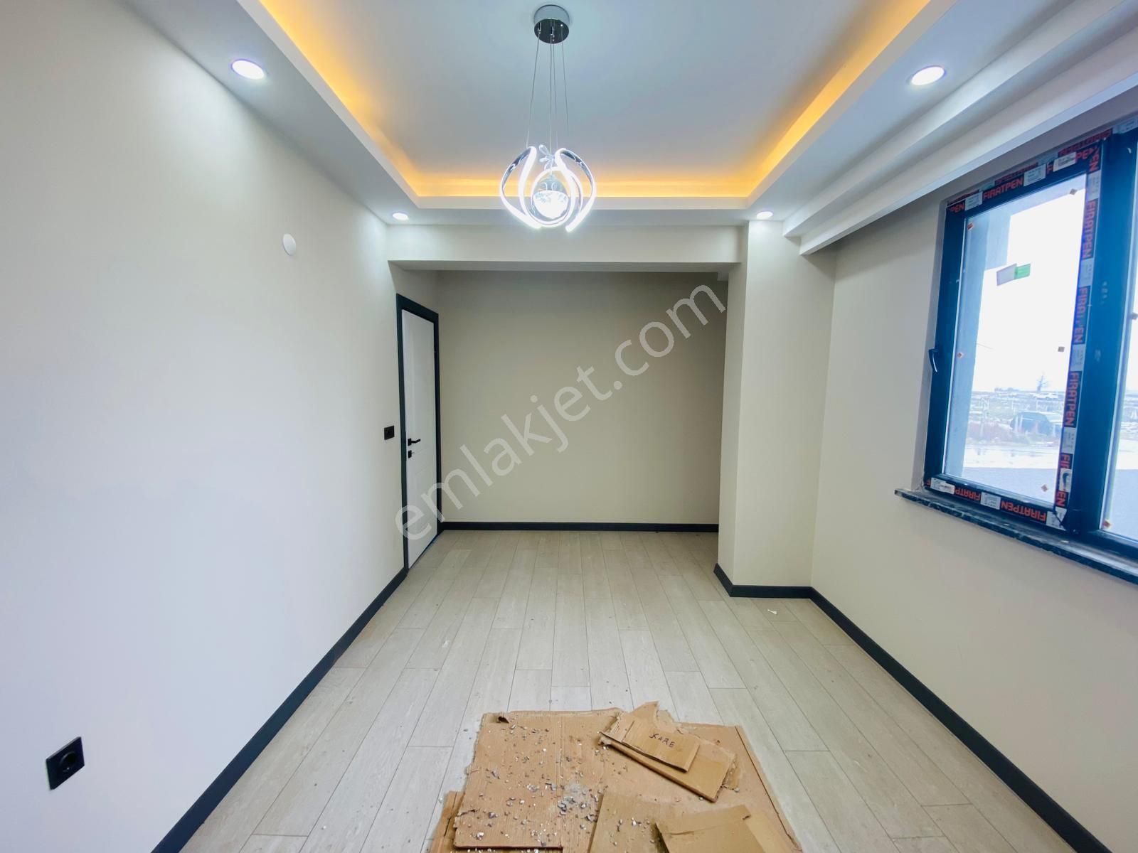 Güven'den Kapaklı'da Yerden Isıtmalı,otoparklı Teraslı 1+1 Daire - Görsel 10