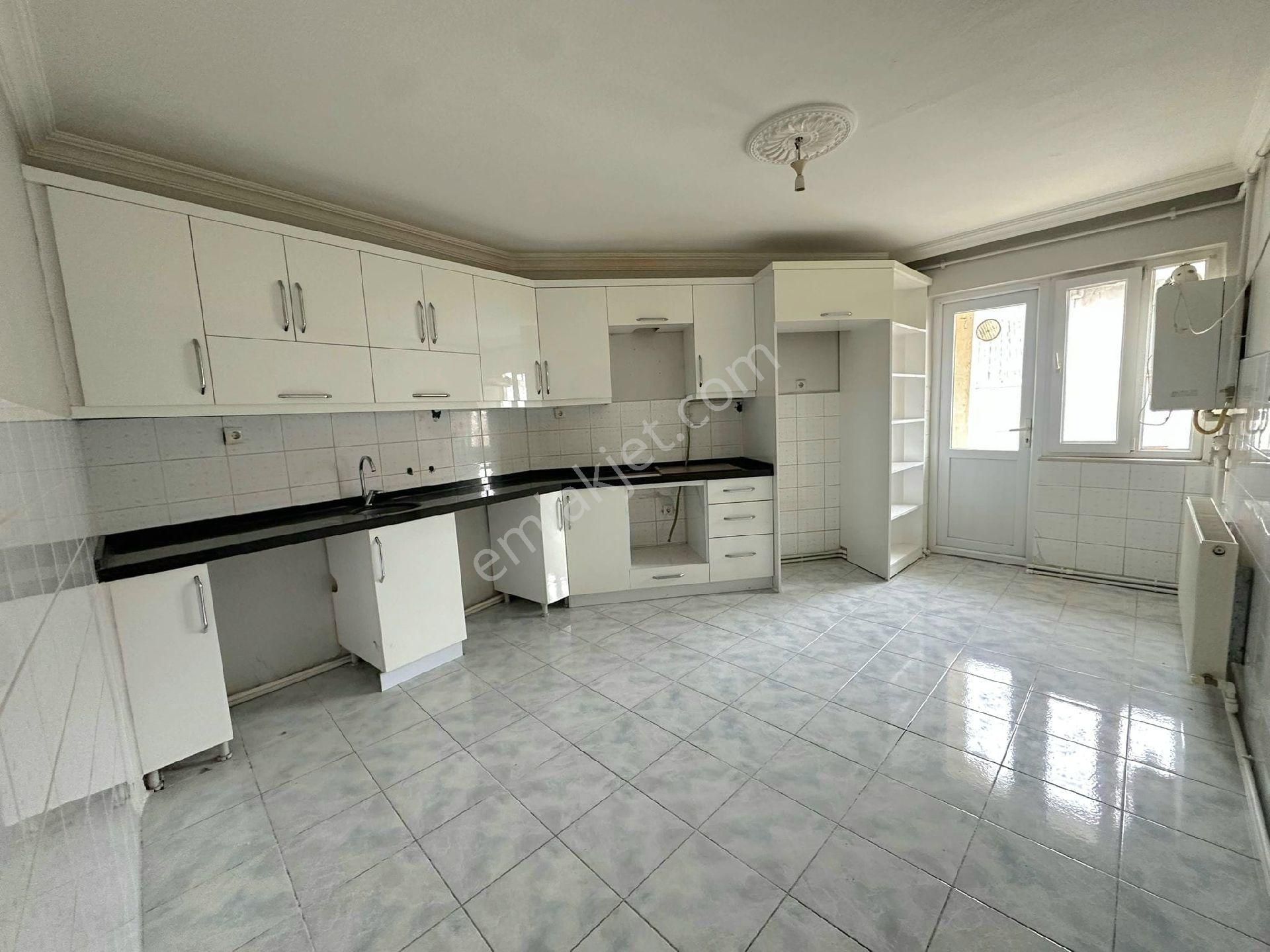 Roma' Dan Sinanbey Mahallesi' Nde Kiralık Daire - Görsel 6