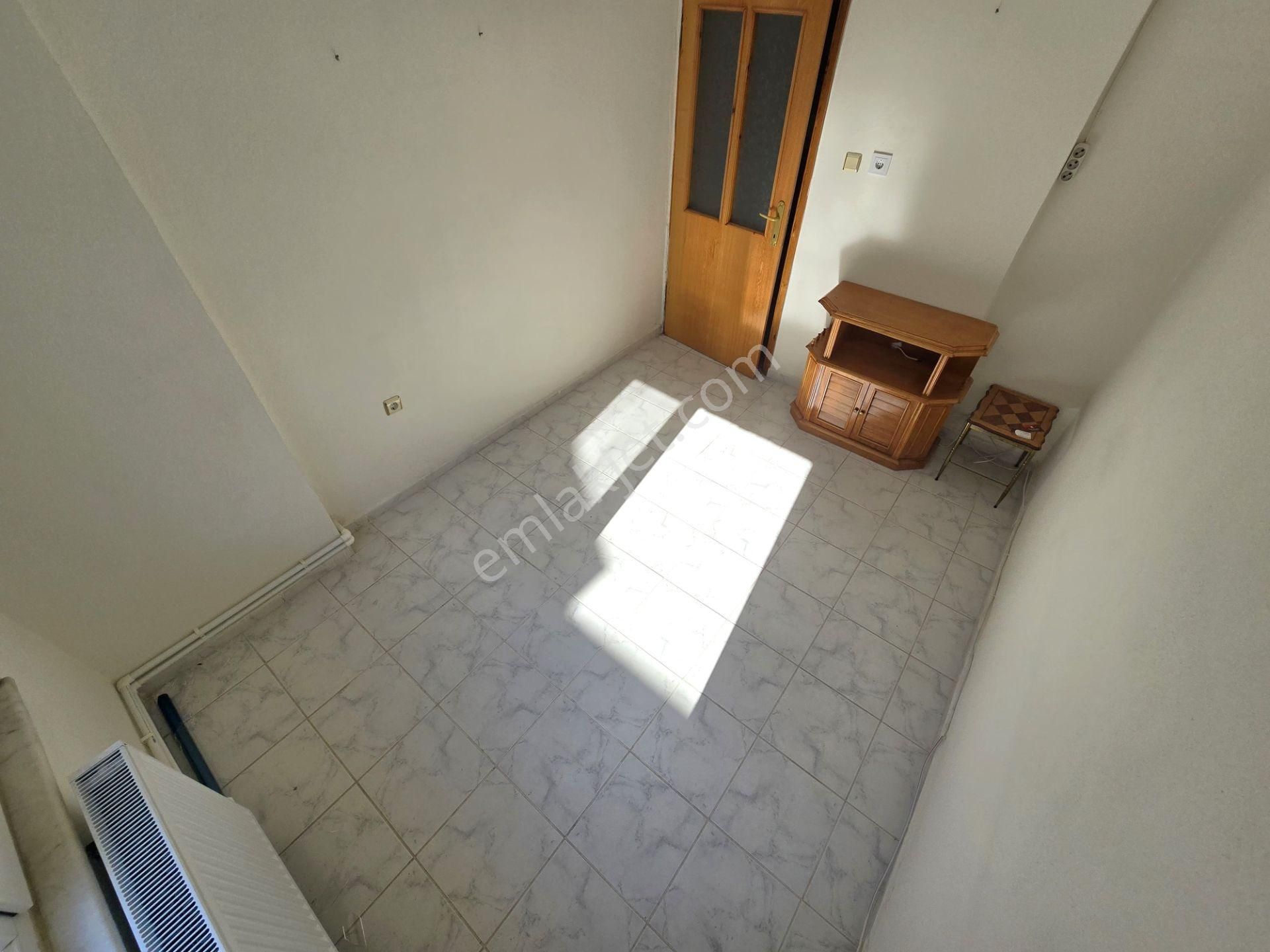 ▄▀▄jet Emlak'tan İkizçay'da Bakımlı Arakat Kullanışlı 2+1 Daire - Görsel 12