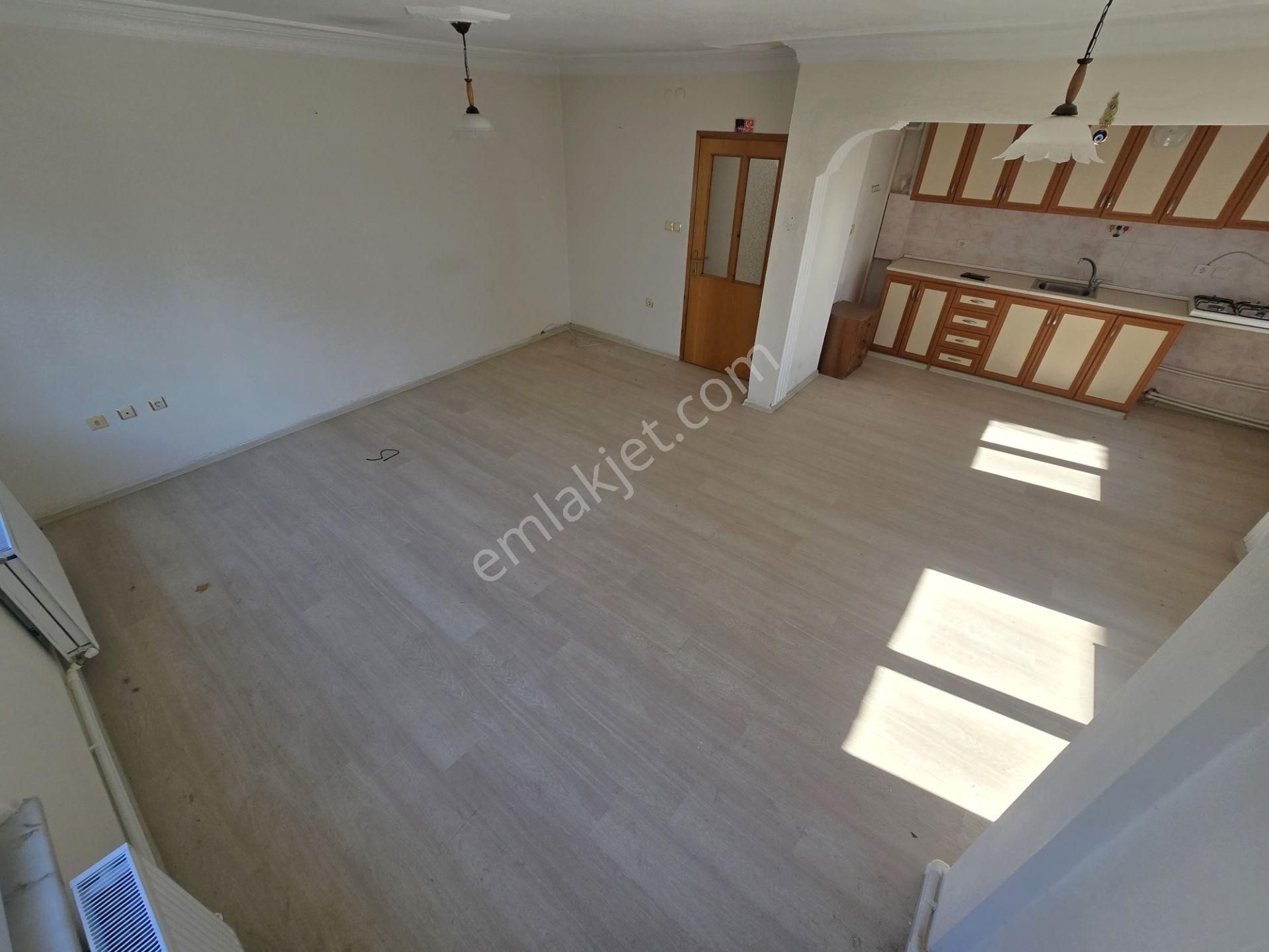 ▄▀▄jet Emlak'tan İkizçay'da Bakımlı Arakat Kullanışlı 2+1 Daire - Görsel 5