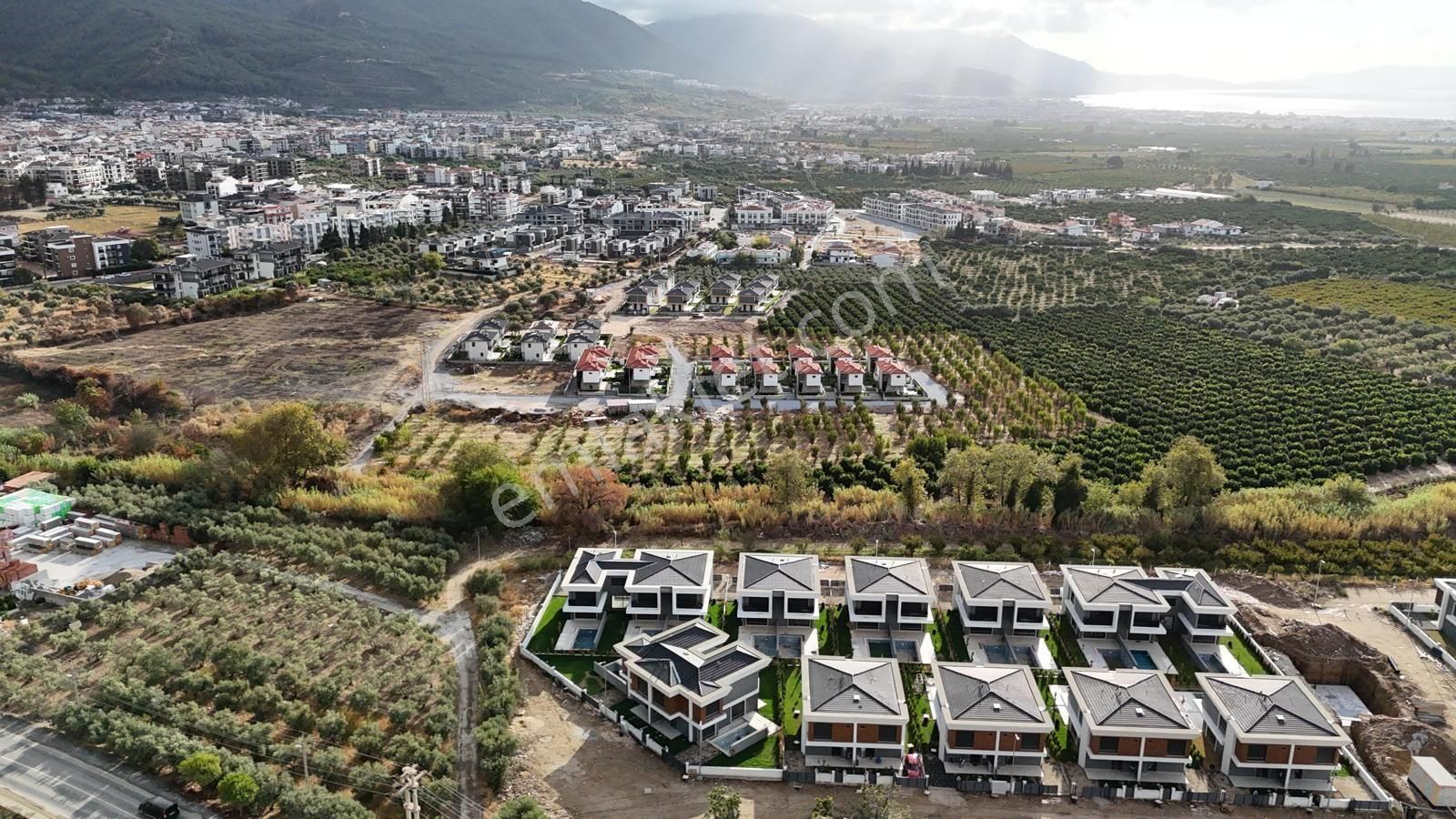 Kuşadası Davutlar’da Özel Havuzlu 3+1 Villa - Görsel 7