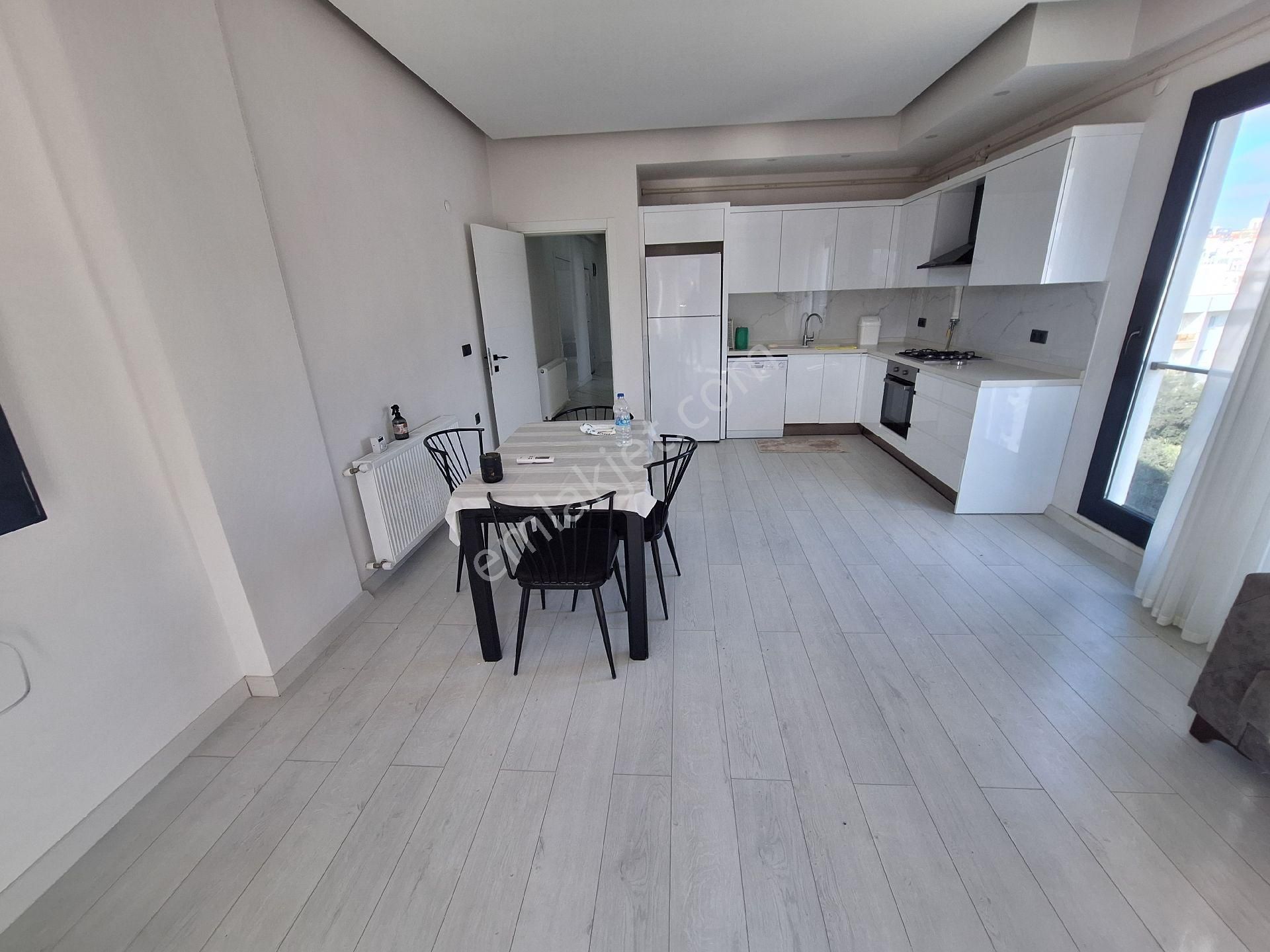 Kuşadası Davutlar Yolunda 2+1 Eşyalı Daire Kiralıktır - Görsel 4