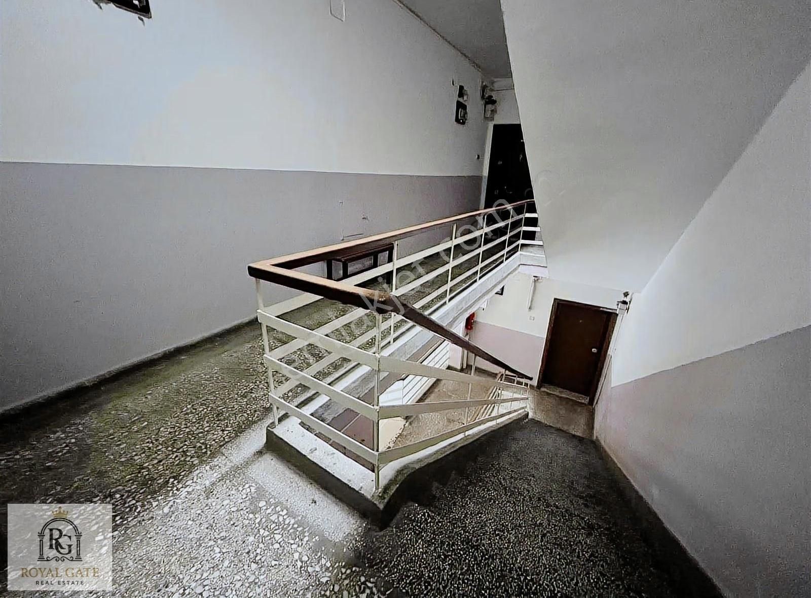 Küçükesat Yaprak Sokakta Ara Kat 3+1 Kiralık Daire - Görsel 15