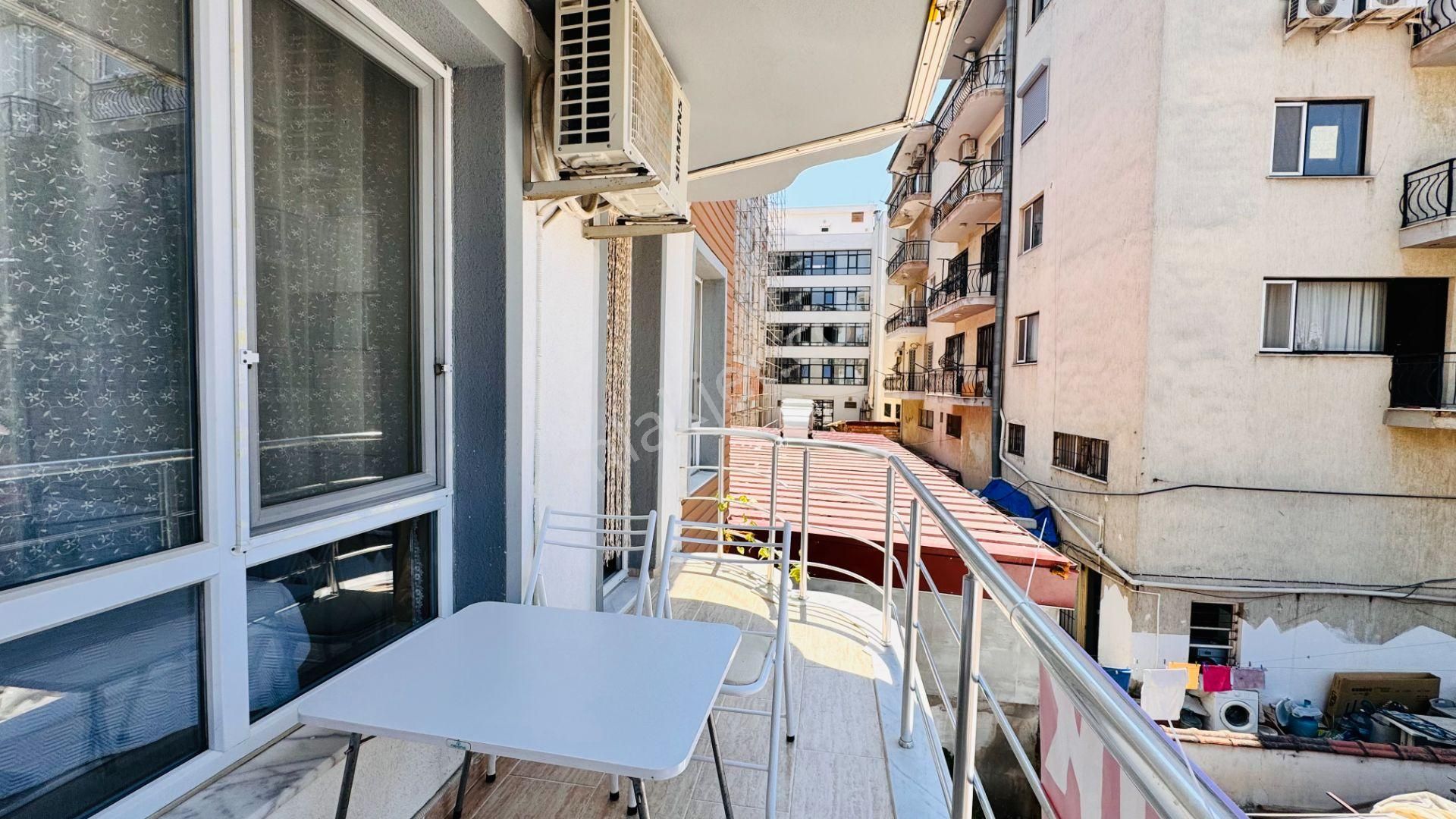 Şehir Merkezinde Satılık 1+1 Geniş Daire - Görsel 25