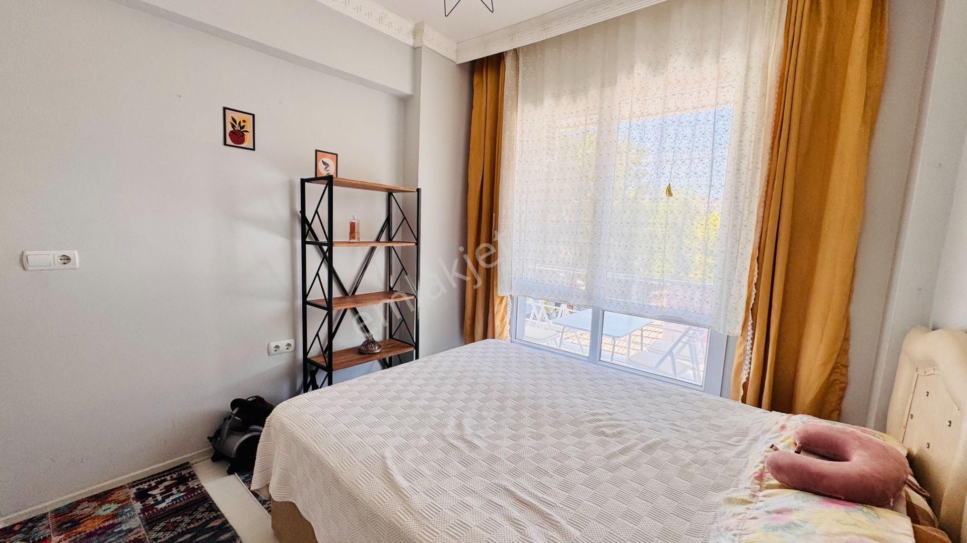 Şehir Merkezinde Satılık 1+1 Geniş Daire - Görsel 17