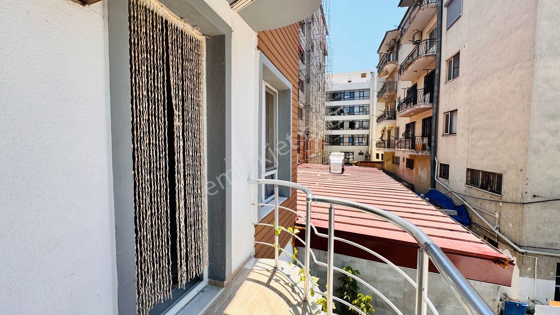 Şehir Merkezinde Satılık 1+1 Geniş Daire - Görsel 28