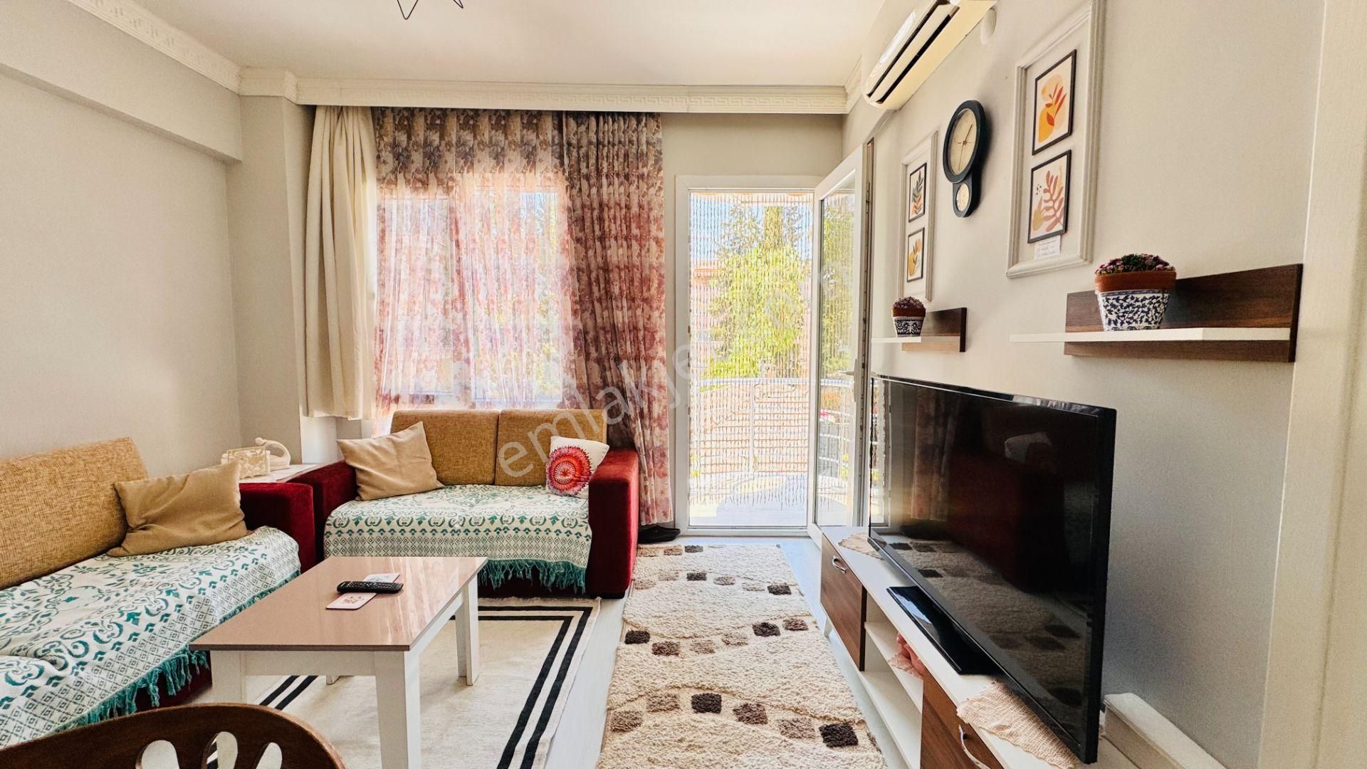 Şehir Merkezinde Satılık 1+1 Geniş Daire - Görsel 15