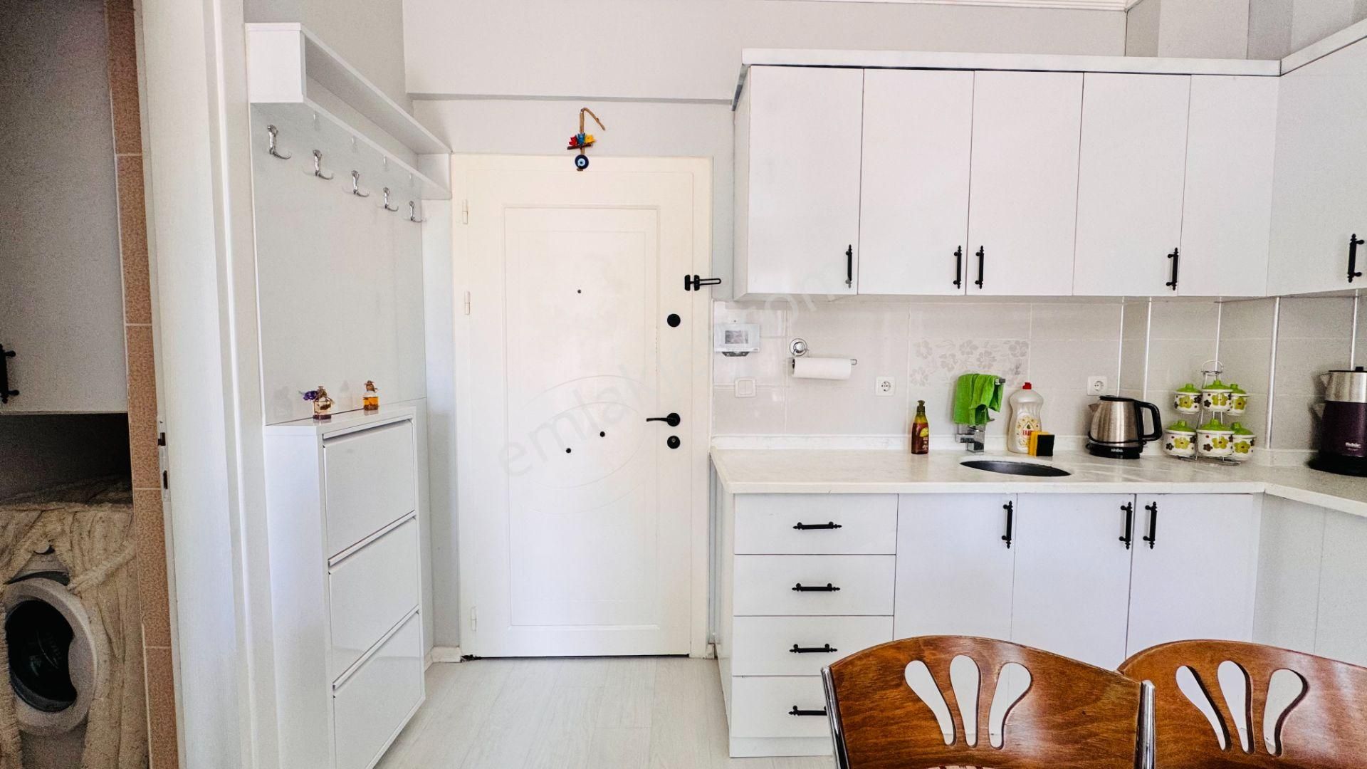 Şehir Merkezinde Satılık 1+1 Geniş Daire - Görsel 29