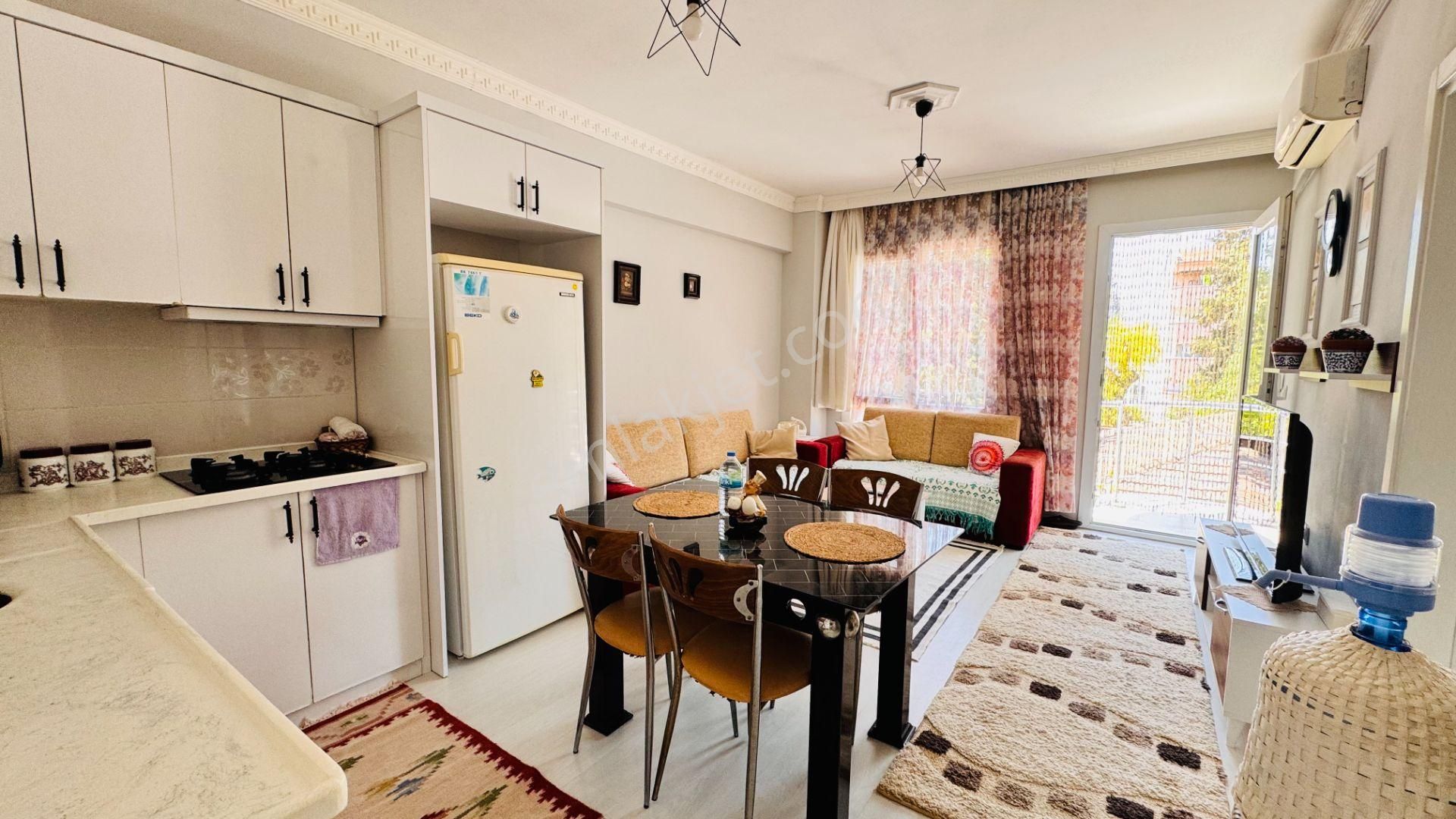 Şehir Merkezinde Satılık 1+1 Geniş Daire - Görsel 11