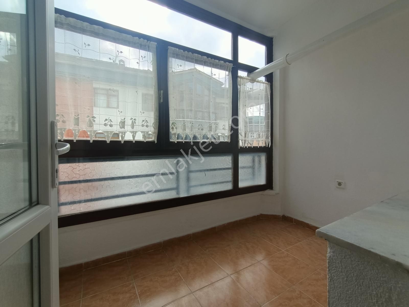 Emaks'tan/cevizlidere Merkezde/bakımlı/temiz/kilerli/3+1 - Görsel 15