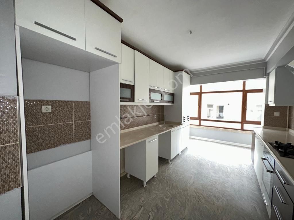 Gata Hast. Yakını 3+1 Orta Kat Ön Cephe Park Manzaralı Bağımsız - Görsel 23