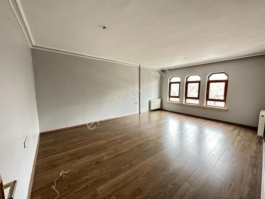 Gata Hast. Yakını 3+1 Orta Kat Ön Cephe Park Manzaralı Bağımsız - Görsel 24