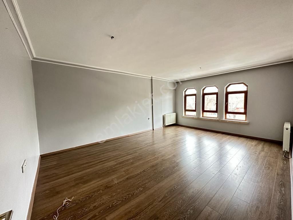 Gata Hast. Yakını 3+1 Orta Kat Ön Cephe Park Manzaralı Bağımsız - Görsel 11