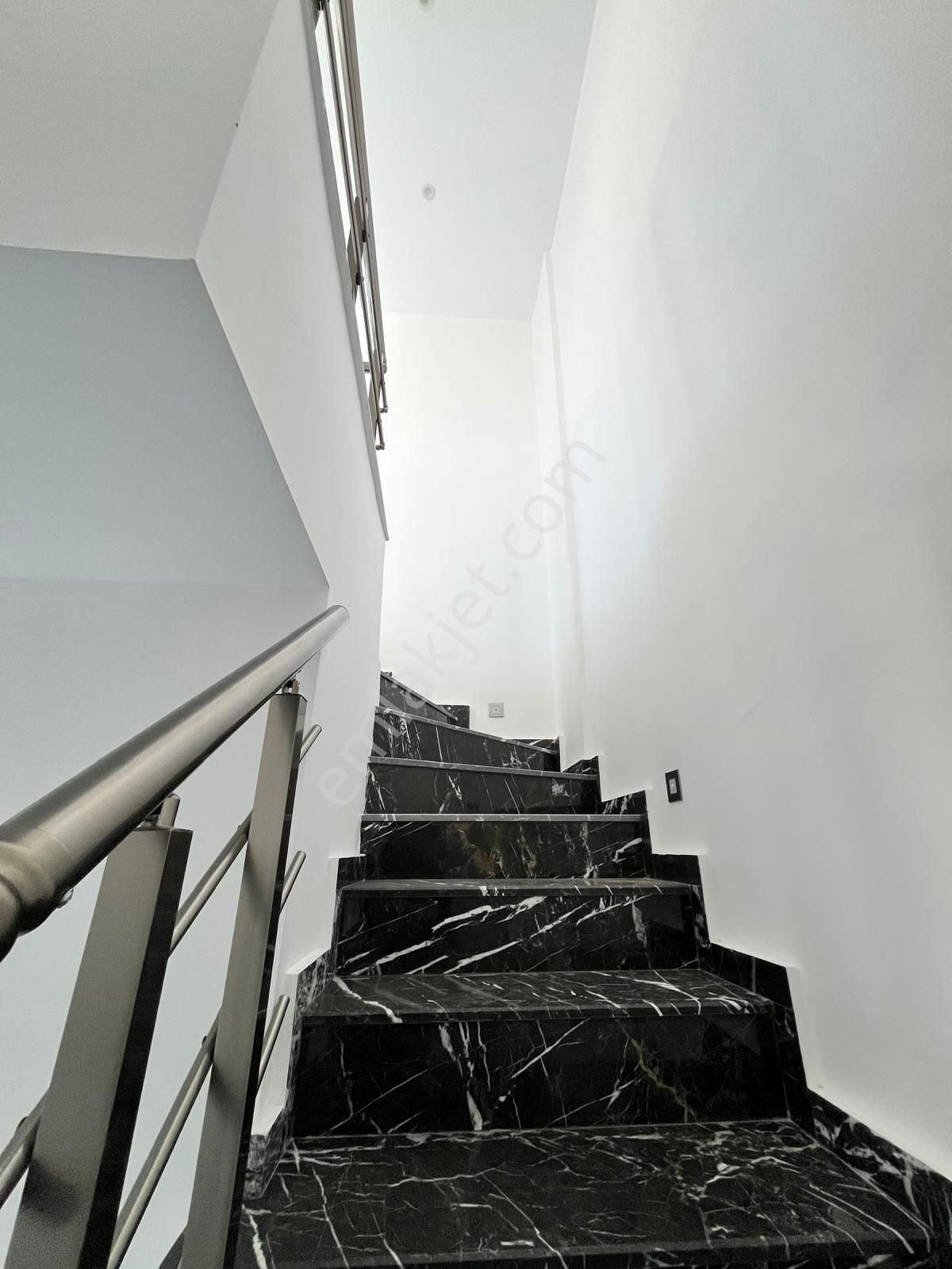 Alanya Oba’da Acil Satılık 4+1 Dubleks Daire - Görsel 26