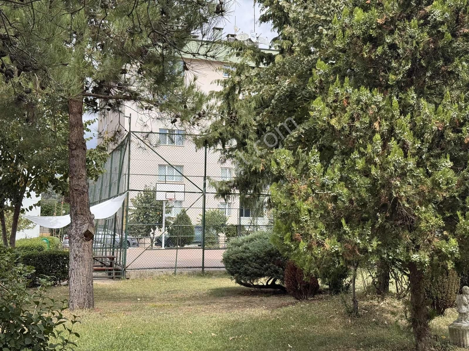 Öğretmenler Sitesi'nde Havuz Ve Peyzaj Manzaralı Geniş 3+1 Daire - Görsel 24
