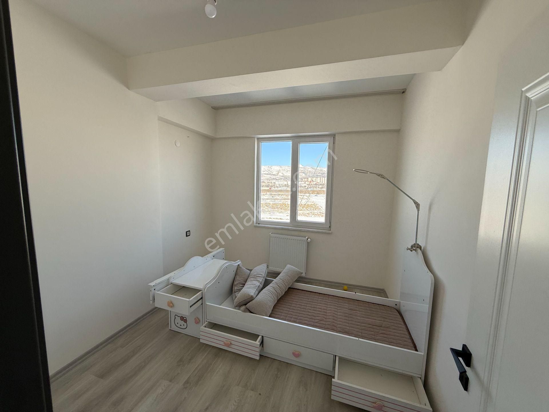 Global Emlak Çocuk Hastanesi Yakını Satılık 2+1 Daire - Görsel 9