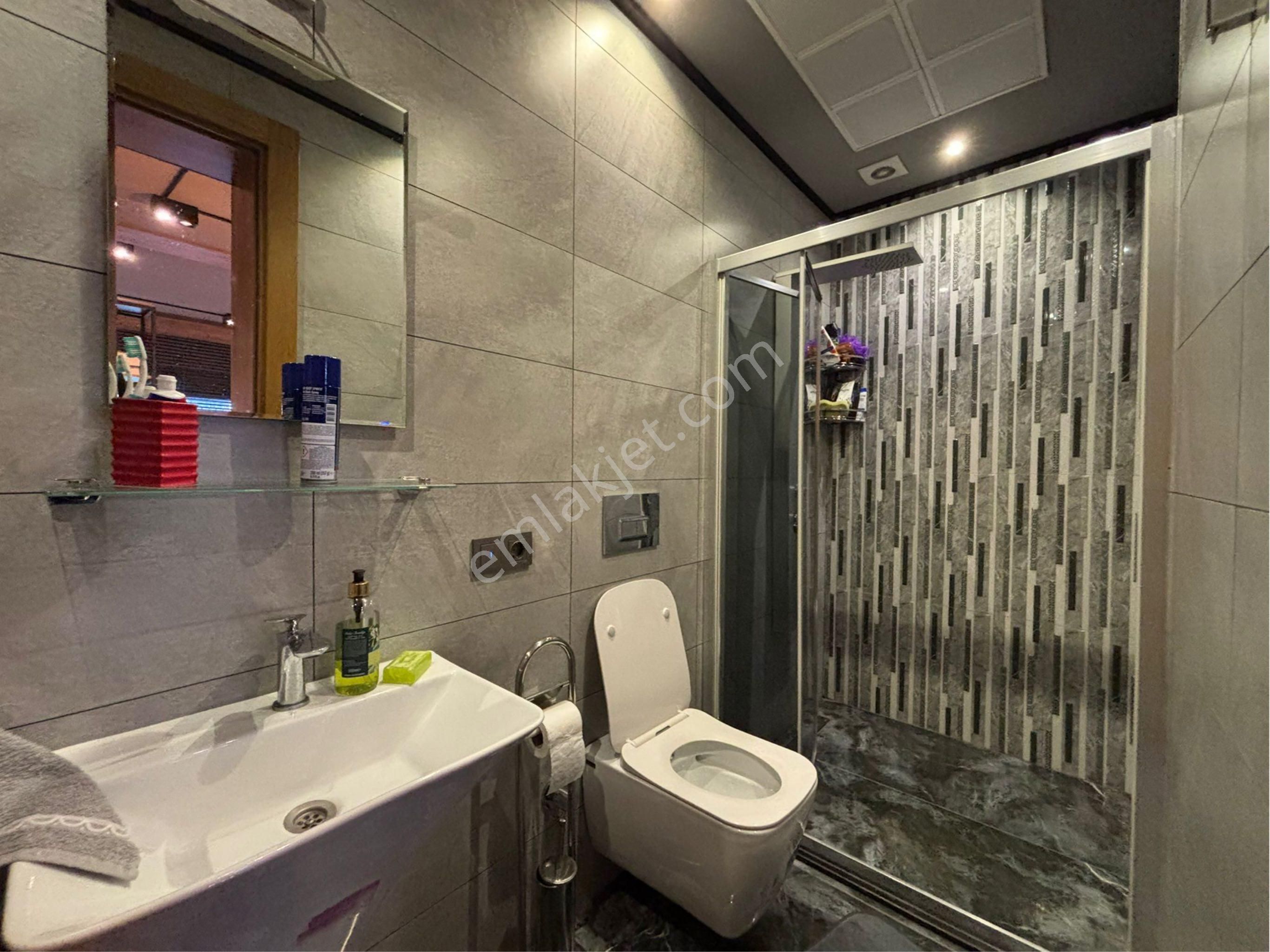 Alsancak Talatpaşa Yakını Lüks 2+1 Eşyalı Satılık Daire! - Görsel 7