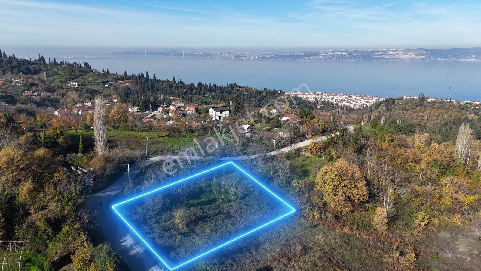 Deniz'den Pazarköyde Deniz Manzaralı 1738m2 İmarlı Arsa