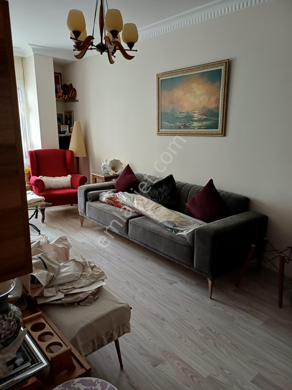 İstanbul House'dan Bahçelievler'de 7 Yıllık Binada 2+1 Y.giriş - Görsel 2