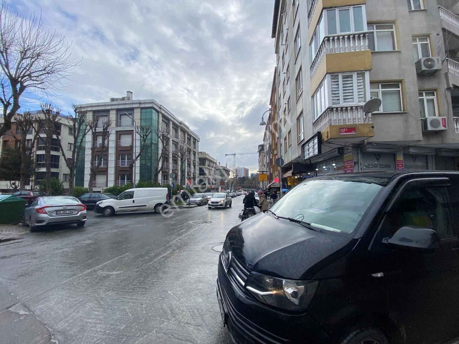 İstanbul House'dan Bahçelievler'de 7 Yıllık Binada 2+1 Y.giriş - Görsel 3