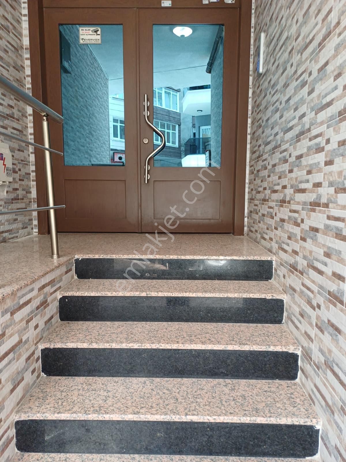 İstanbul House'dan Bahçelievler'de 7 Yıllık Binada 2+1 Y.giriş - Görsel 12