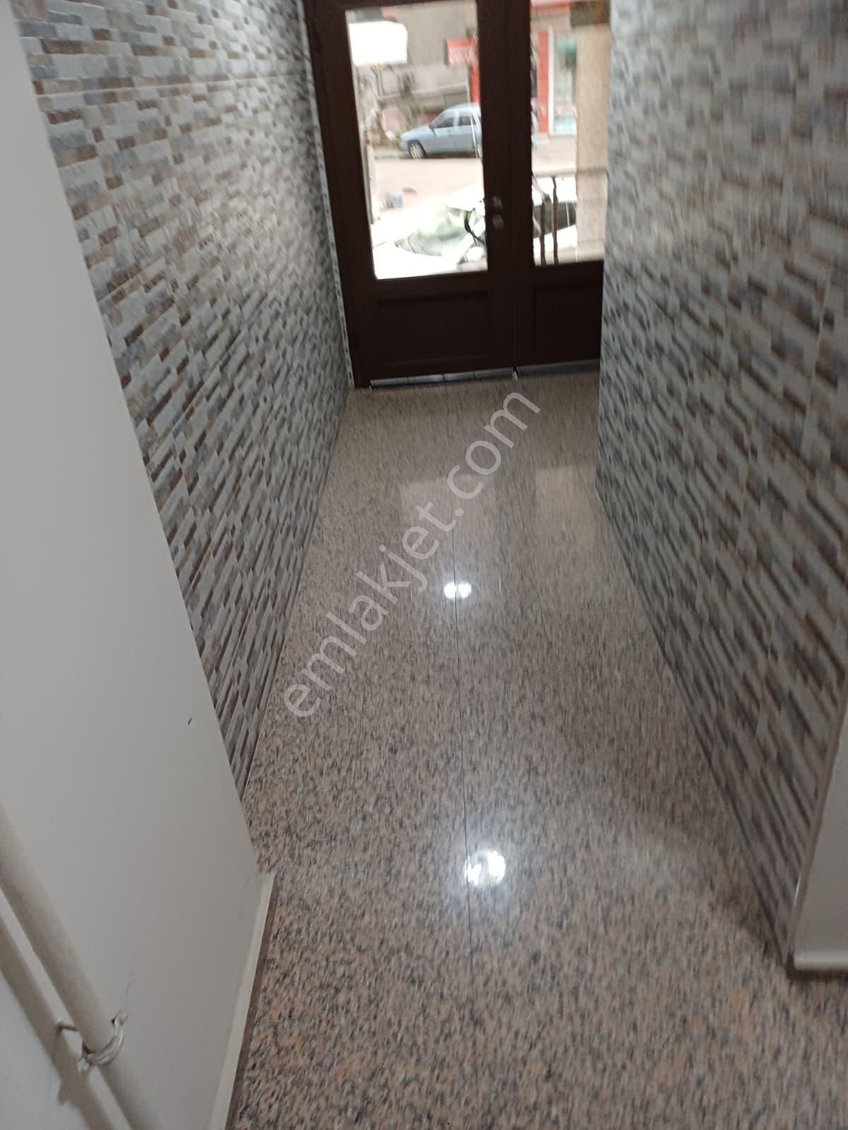 İstanbul House'dan Bahçelievler'de 7 Yıllık Binada 2+1 Y.giriş - Görsel 13