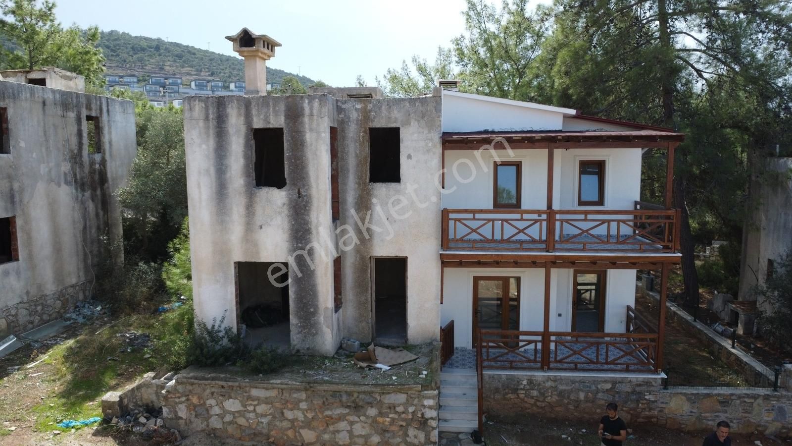 Milas Kıyıkışlacık Denize Sıfır Sitede Satılık Natamam Villa - Görsel 6