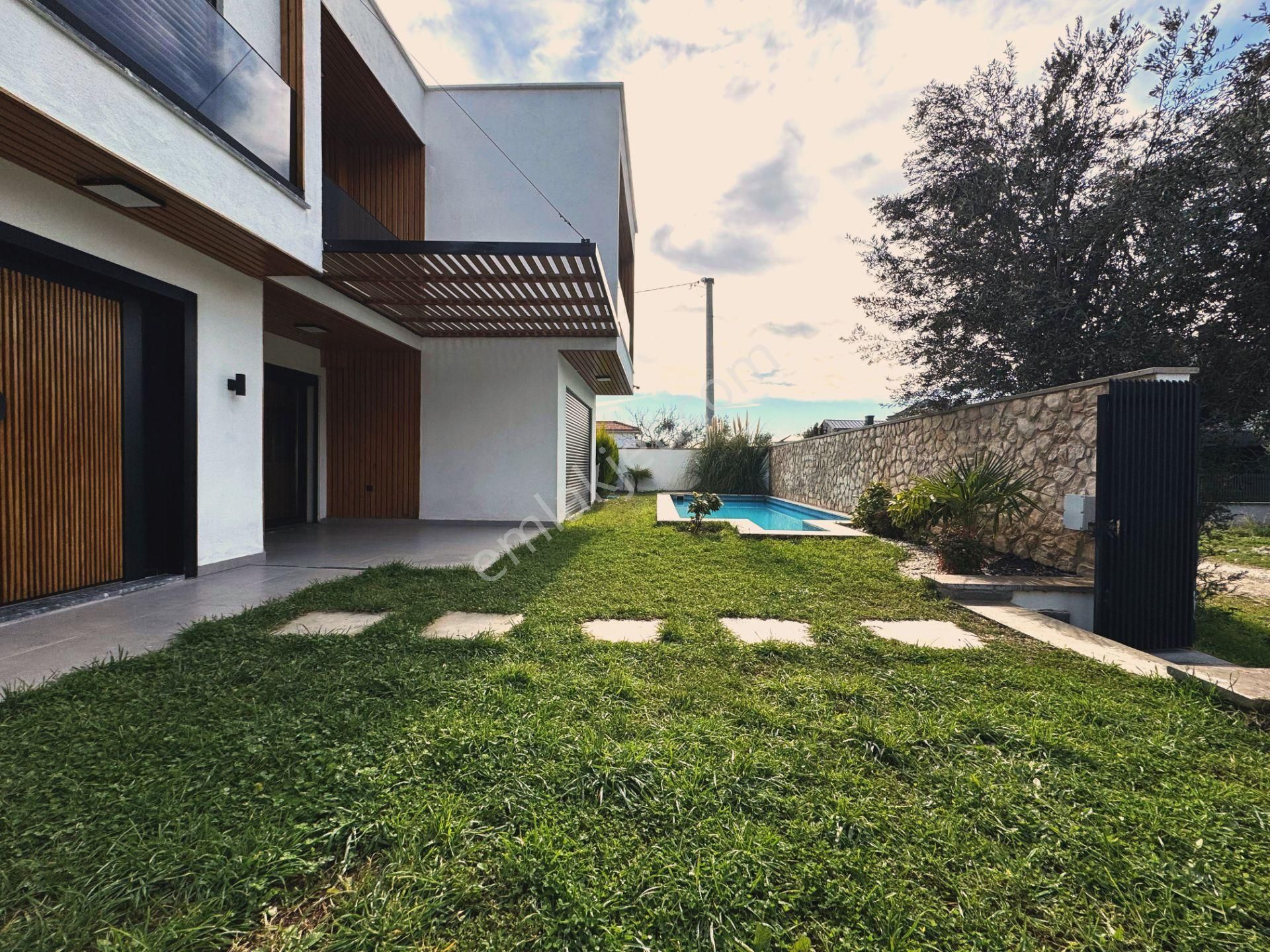 💢blue Life Egenden Gerçek İlan Sakin & Nezih Konumda Huzur Bir Yaşam Sunan 5+2 Villa