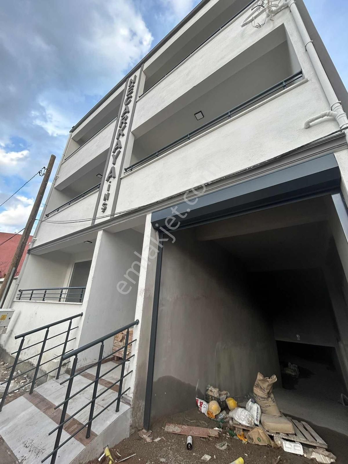 Prestij Gayrimenkulden Kemalpaşa Da Ön Cephe 2+1 Daire