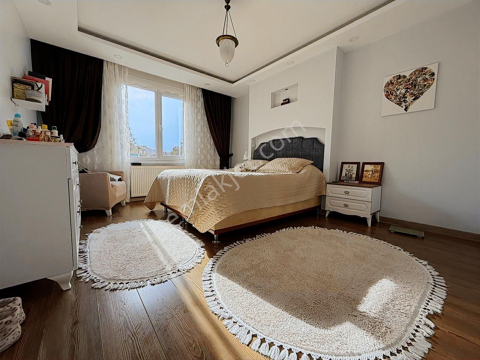 Beykent Adnan Kahveci Mah.site İçi Büyük M2 Tadilatlı Daire - Görsel 2