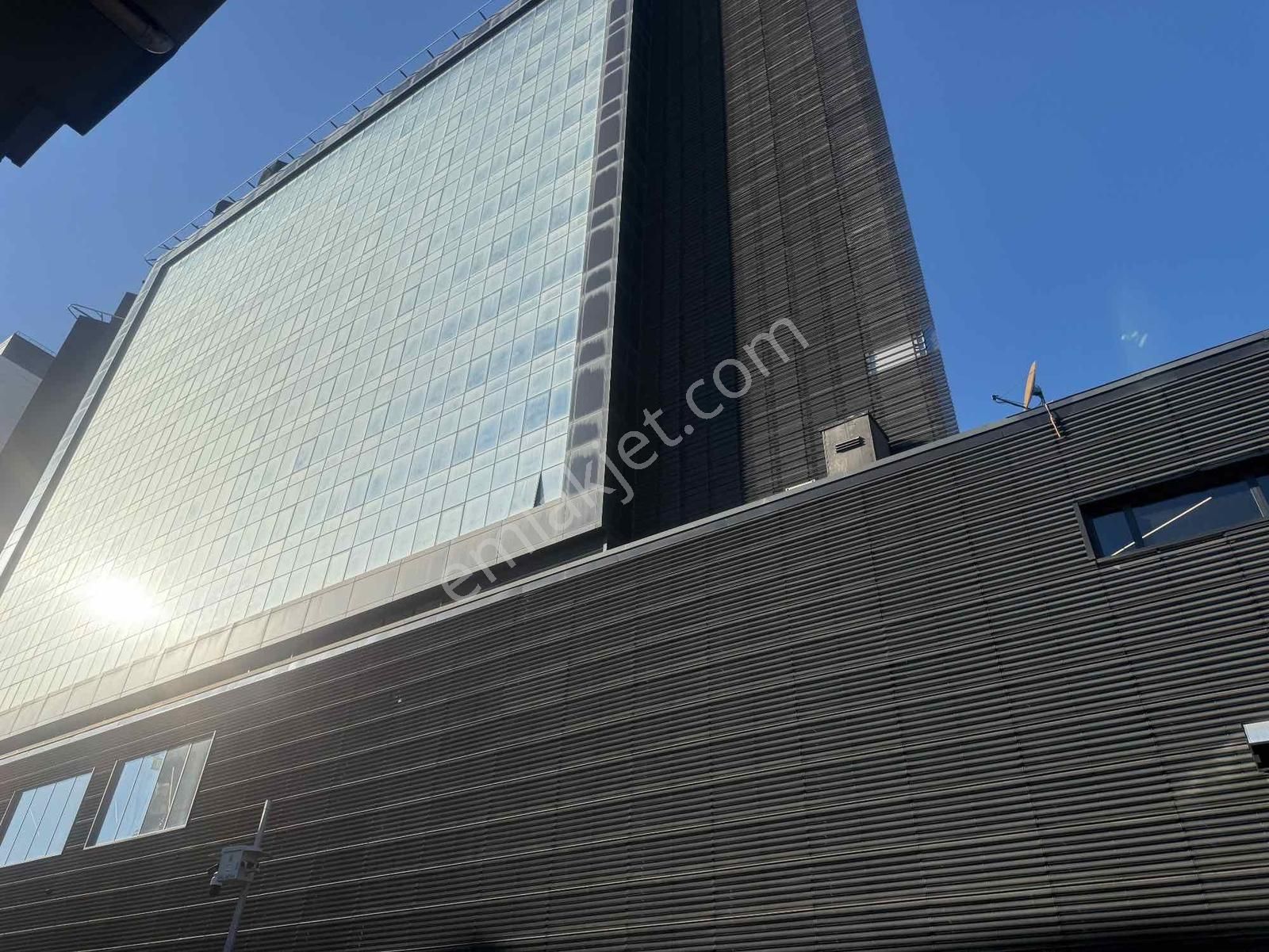 Tekstılkent'te Tem Otoyolu Üzerınde Kıralık Plaza Katı 770 M2 - Görsel 33