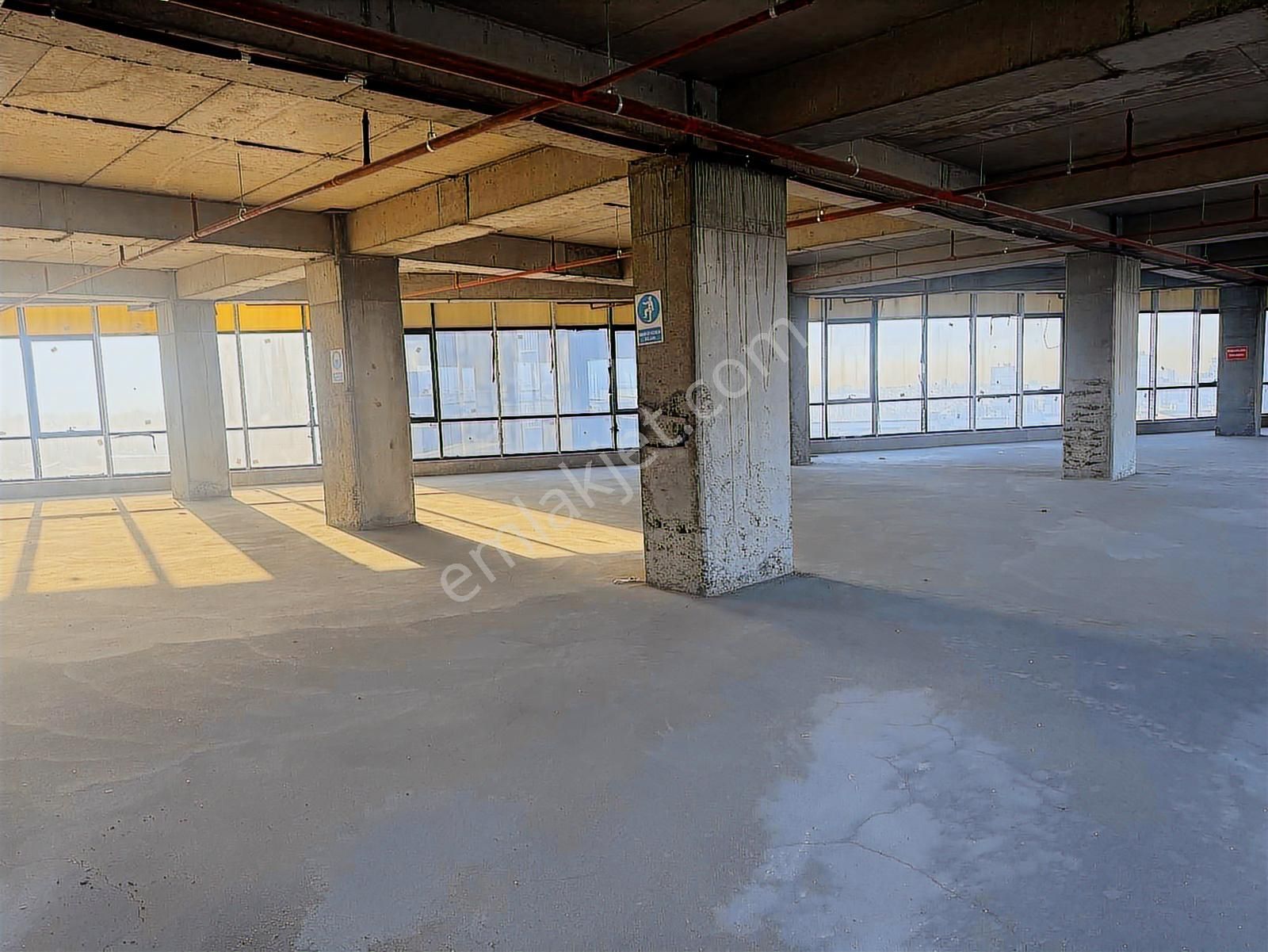 Tekstılkent'te Tem Otoyolu Üzerınde Kıralık Plaza Katı 770 M2 - Görsel 3