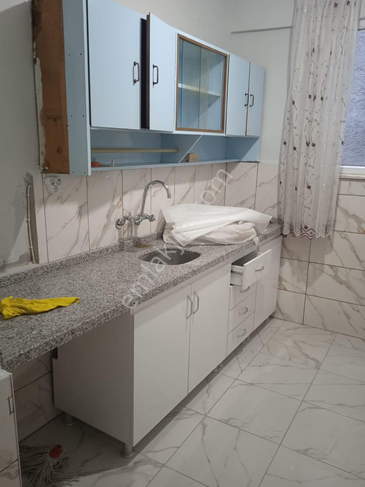 Şekercioğlu Gayrımenkulden Dörtyolda 1+1 Boş Kiralık Daire - Görsel 4