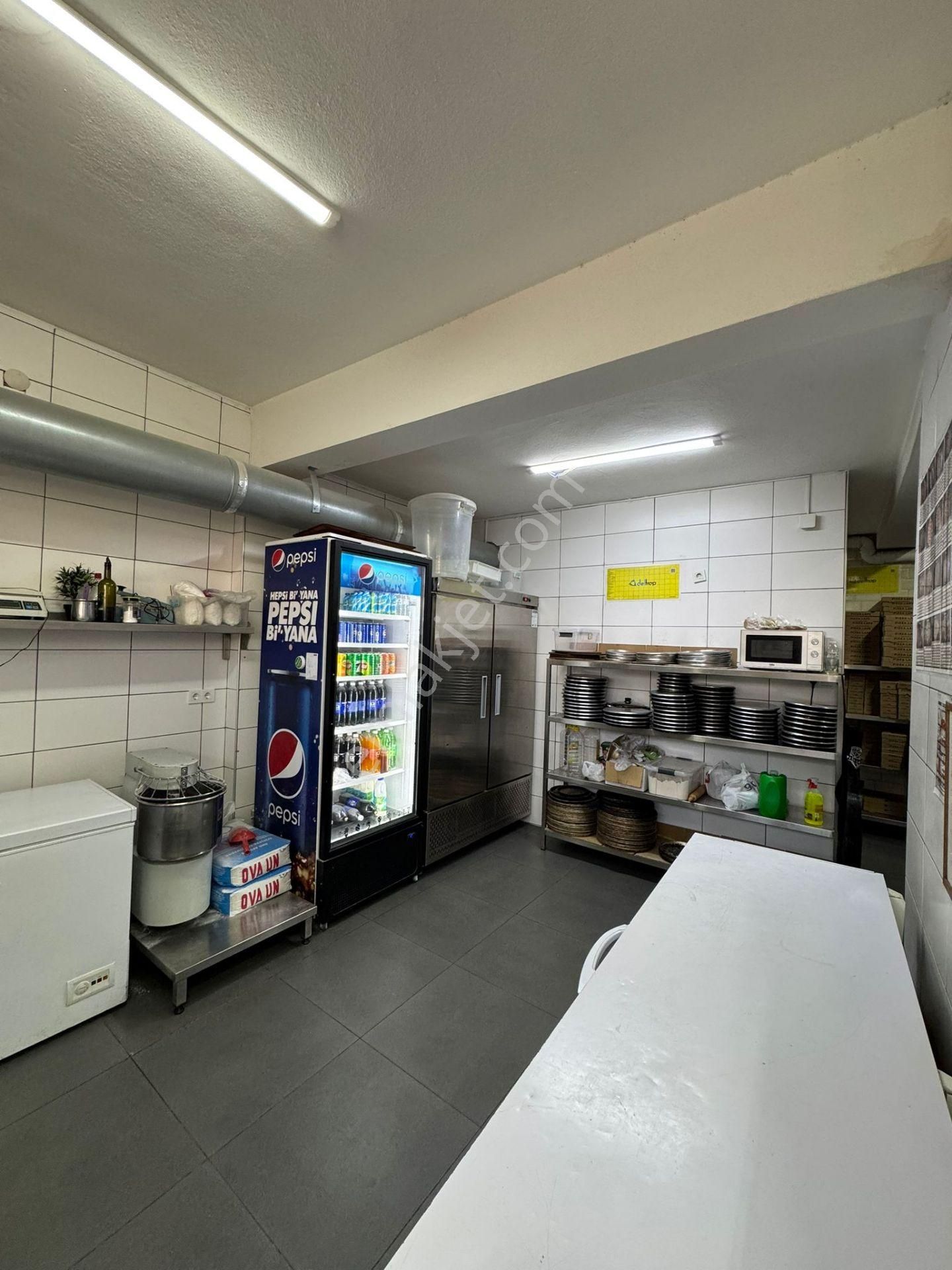 Ordu Caddesi Üzeri Devren Kiralık Dükkan - Görsel 15