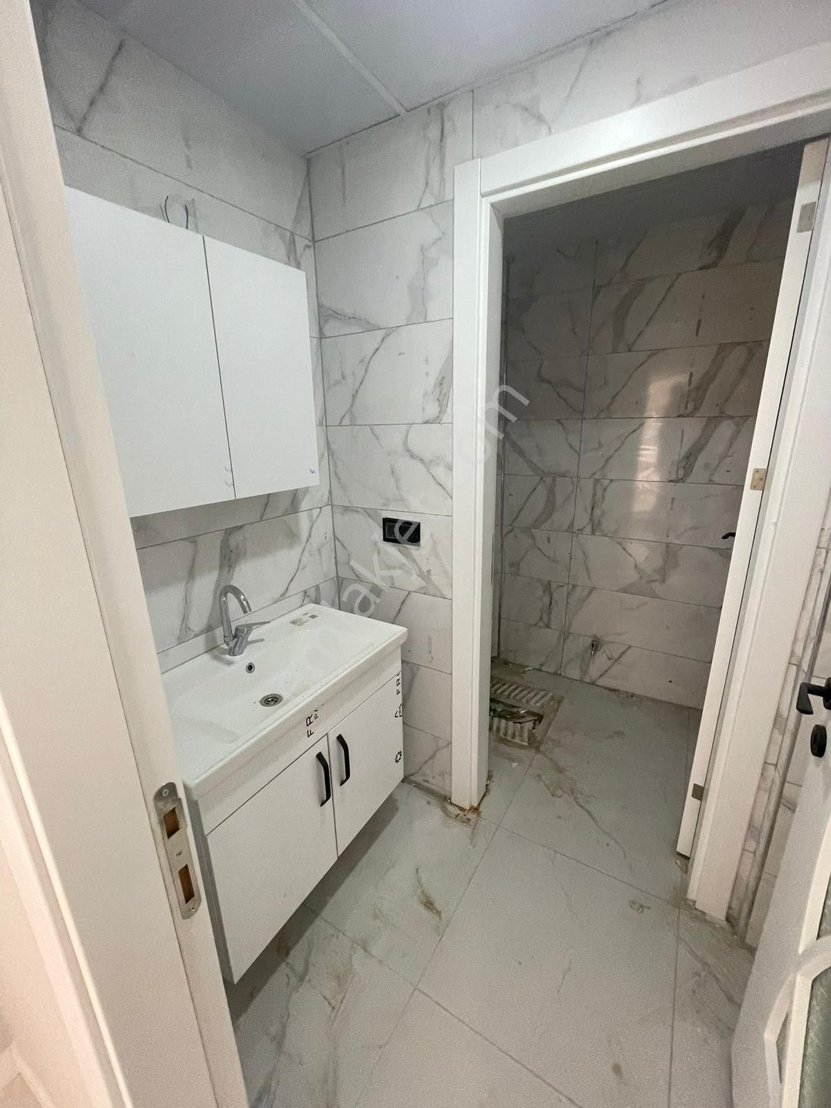 Hamzaoğlu Mahallesi Sarıyakup Caddesinde Satılık Sıfır 3+1 Daire - Görsel 17